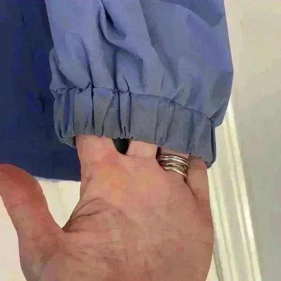 Vintage hooded Columbia women's rain jacket in color block blues - Picture 3 of 9